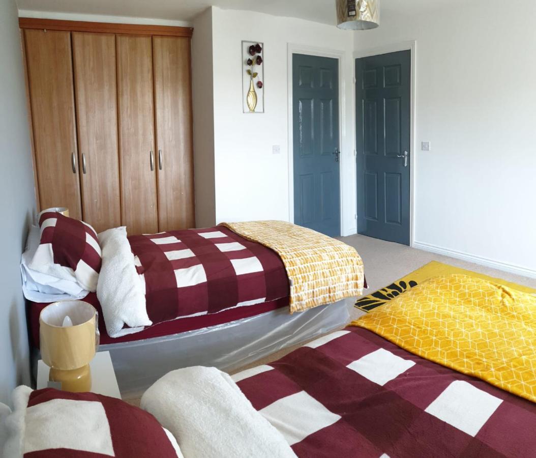 Queens Rooms, A Perfect Stay, Next To Shopping Parks And Central Mánchester Exterior foto