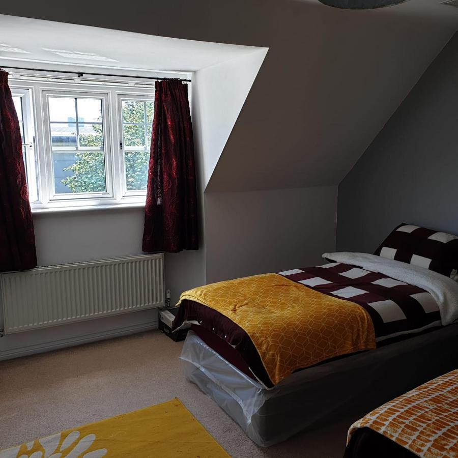 Queens Rooms, A Perfect Stay, Next To Shopping Parks And Central Mánchester Exterior foto