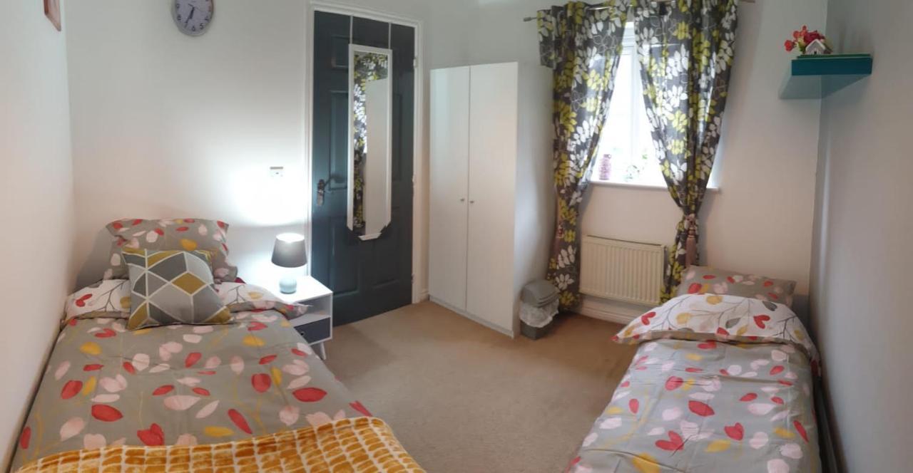 Queens Rooms, A Perfect Stay, Next To Shopping Parks And Central Mánchester Exterior foto