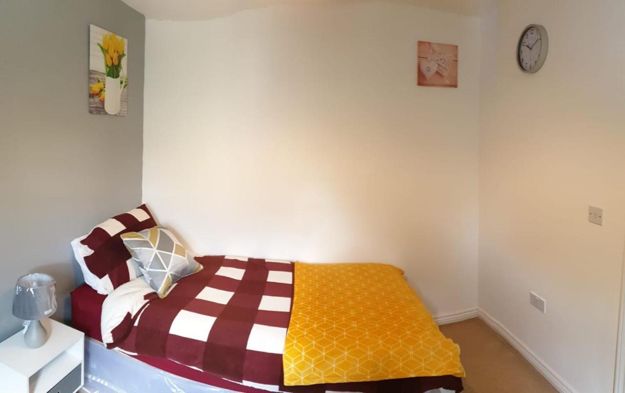 Queens Rooms, A Perfect Stay, Next To Shopping Parks And Central Mánchester Exterior foto