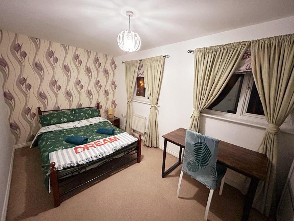 Queens Rooms, A Perfect Stay, Next To Shopping Parks And Central Mánchester Exterior foto